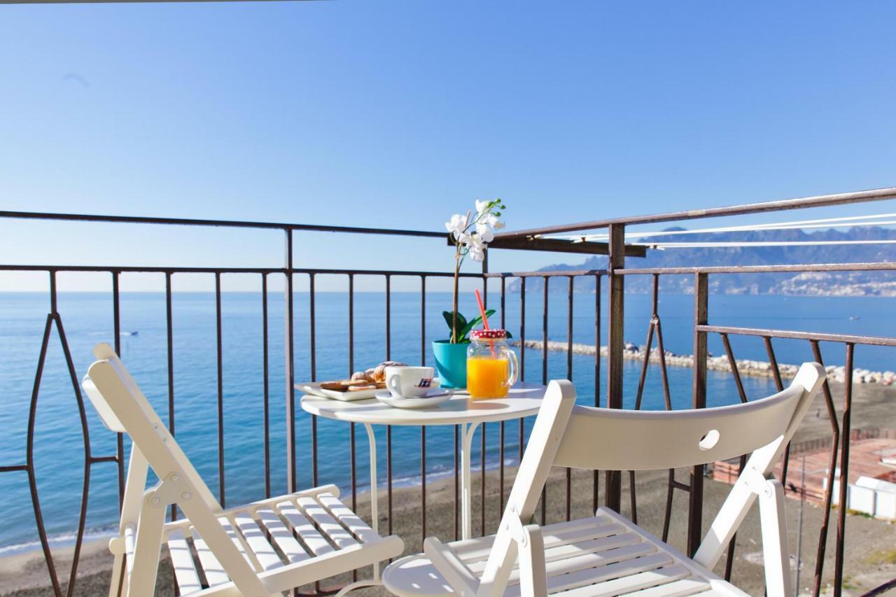 On The Beach Sea-View&Kitchen In Room Salerno Exterior photo